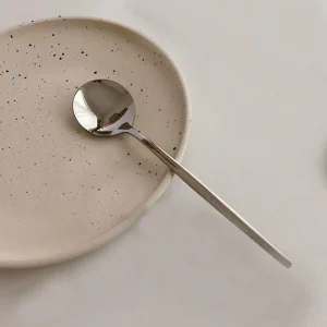1pc Stainless Steel Long-Handled Spoon For Desserts, Milk, Oatmeal, Soup With Simple And Elegant Design For Home Use